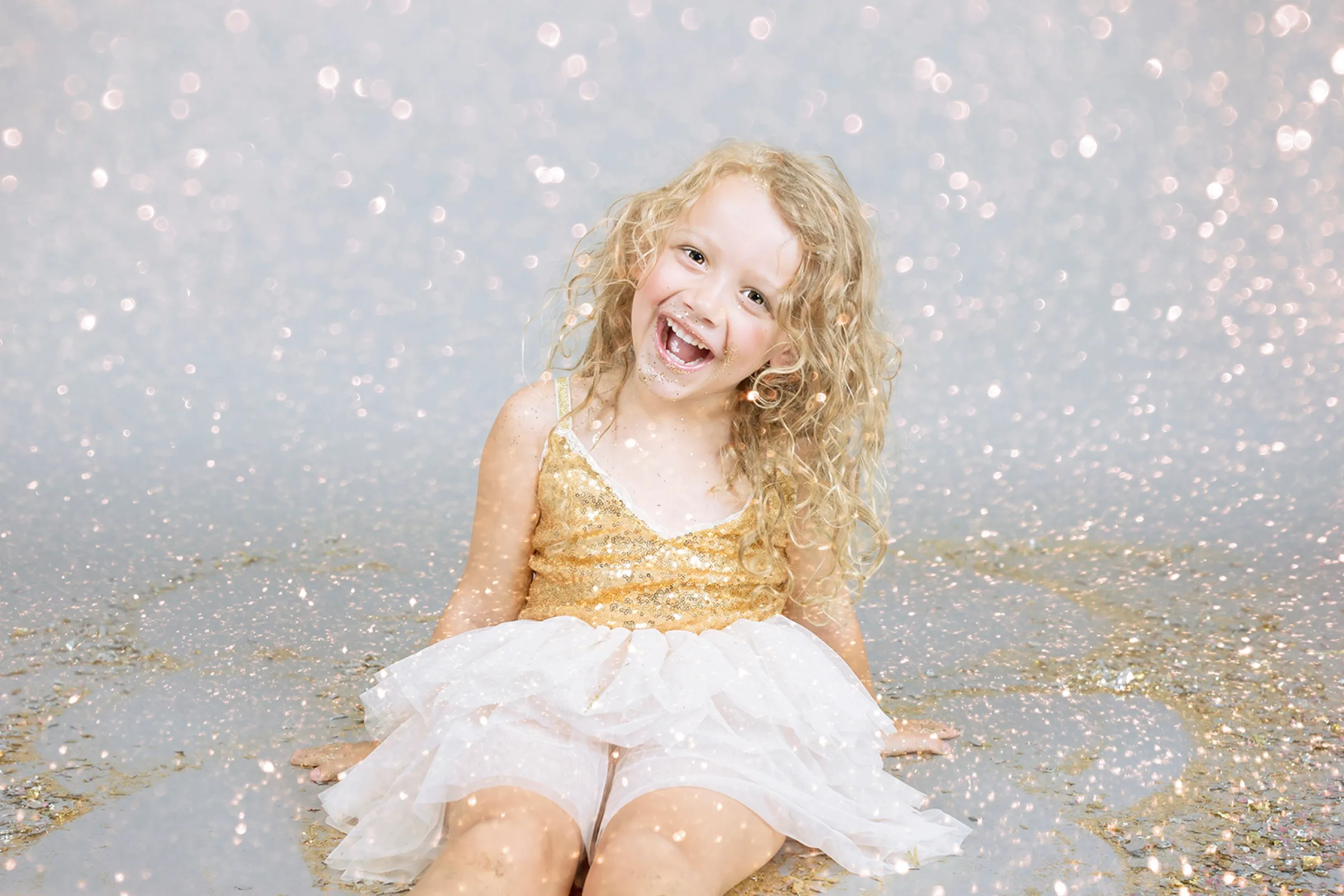 Stylized & Holiday session by Kimmy Ray Photography