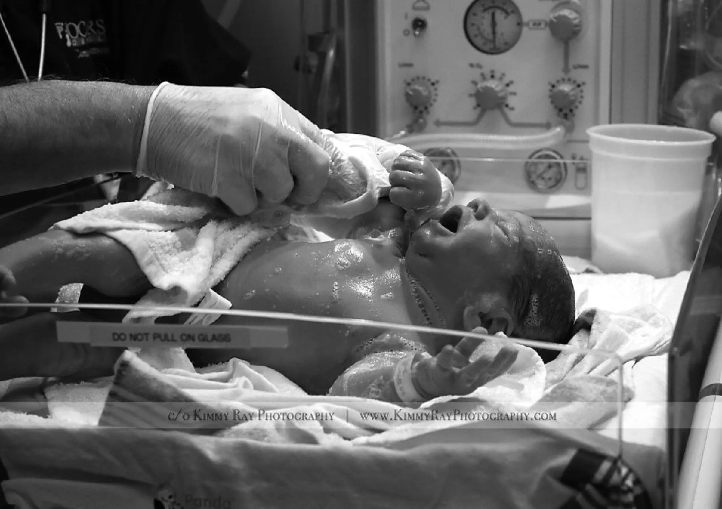 Birth Stories session by Kimmy Ray Photography